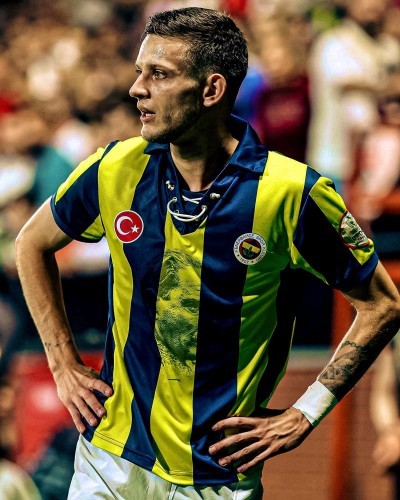 What is your favorite football player?