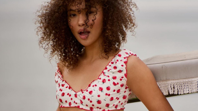 Do you personally find lightskin girls attractive?