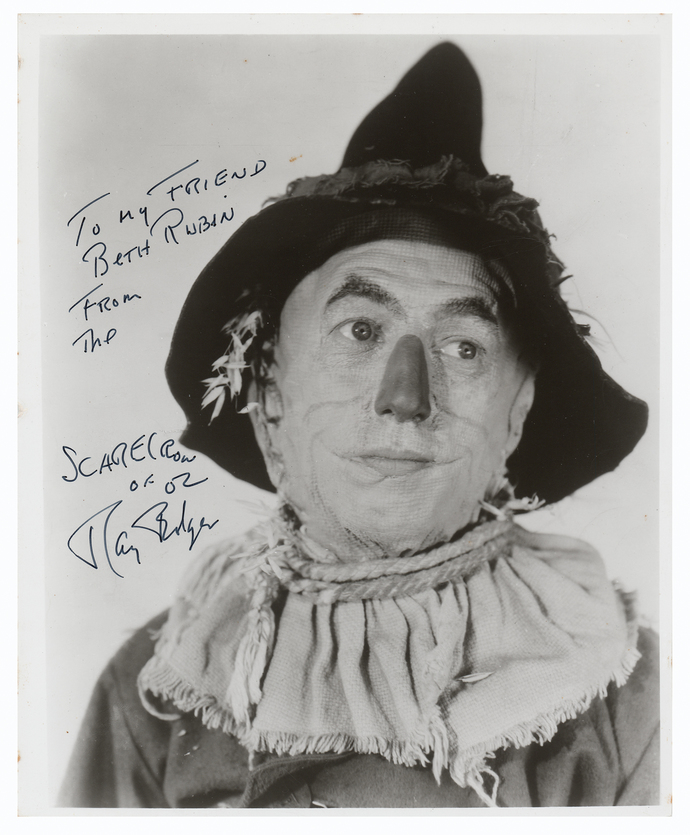 Who was the best Scarecrow by their performance, Ray Bolger or Michael Jackson?