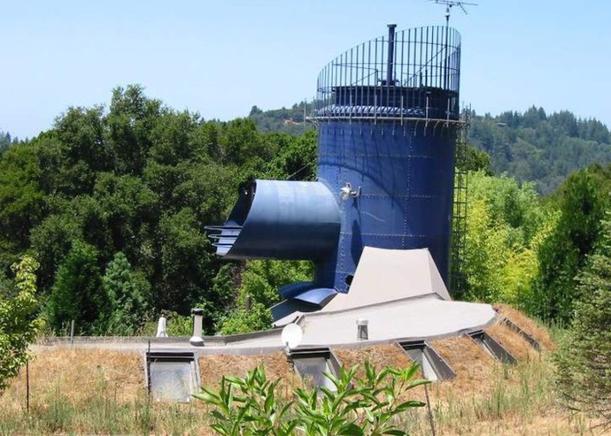 Would you live in an airplane?