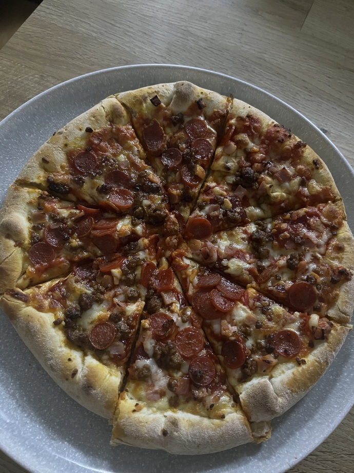 Does anyone like pizza?