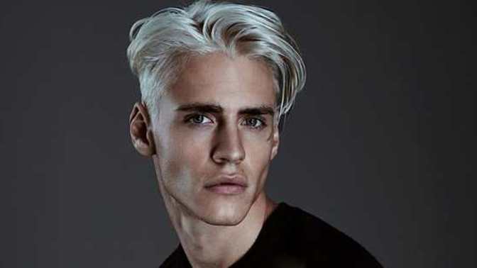 Why is it socially unacceptable for men to dye their hair?