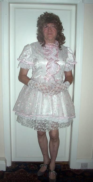 Its year 1730, which rococo dress would you put for tonight's party?