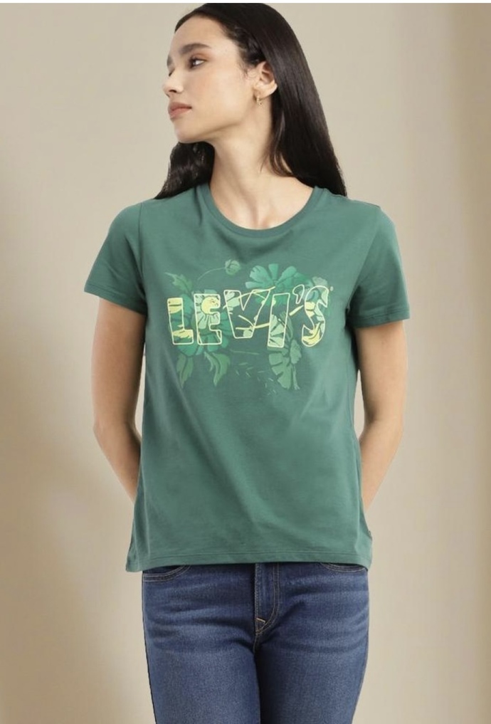 Which T-shirt should I buy for my girlfriend to wear casually with straight fit jeans?