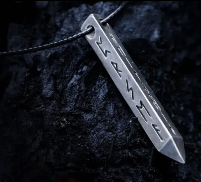 Runic spike