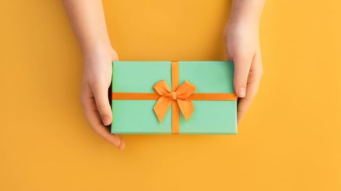 Girlfriend dumped me over a birthday present?