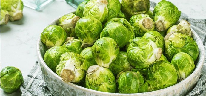 What do brussel sprouts taste like?