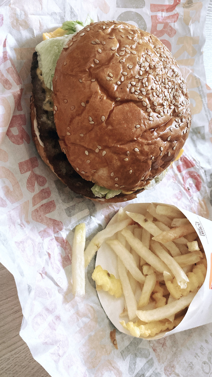 Do you prefer Mcdonalds or Burger-King?