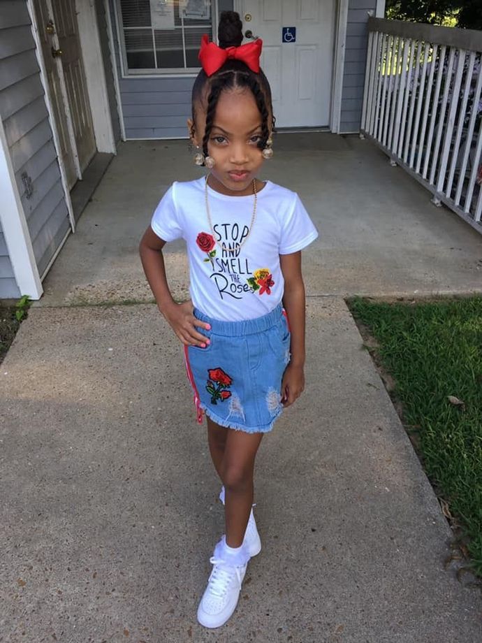 Which baby girl outfit is the cutest?