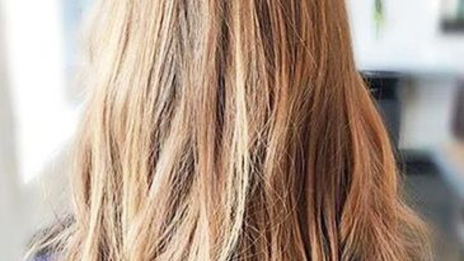 Can a hair be straight and wavy at the same time?