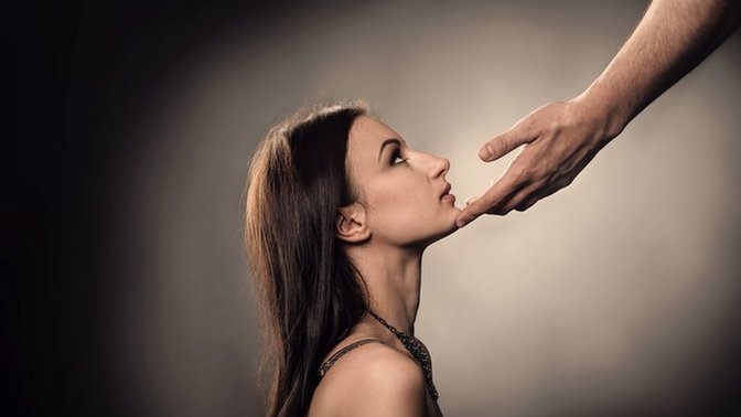 Men, Do you like totally submissive women or socially dominant women who can be submissive with you?