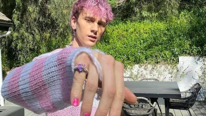 Should nail polish use become more common among guys?