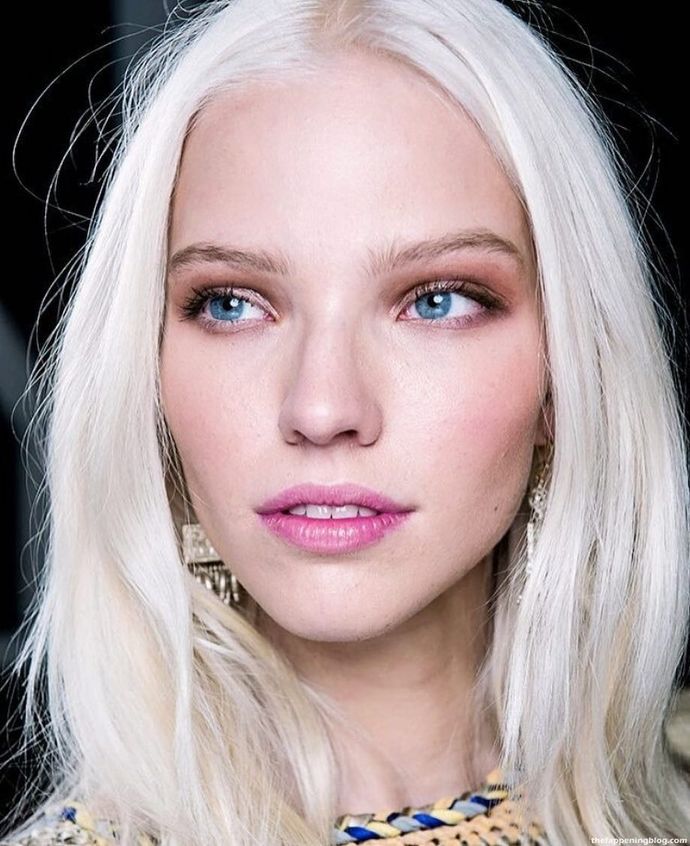 Which of these actresses are the prettiest XIII?
