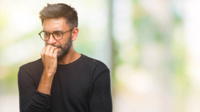 Girls, Does nervousness or lack of eye contact affect whether or not you would date a guy?