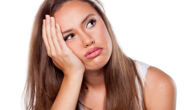 How do I reach out to a man without coming off as desperate?
