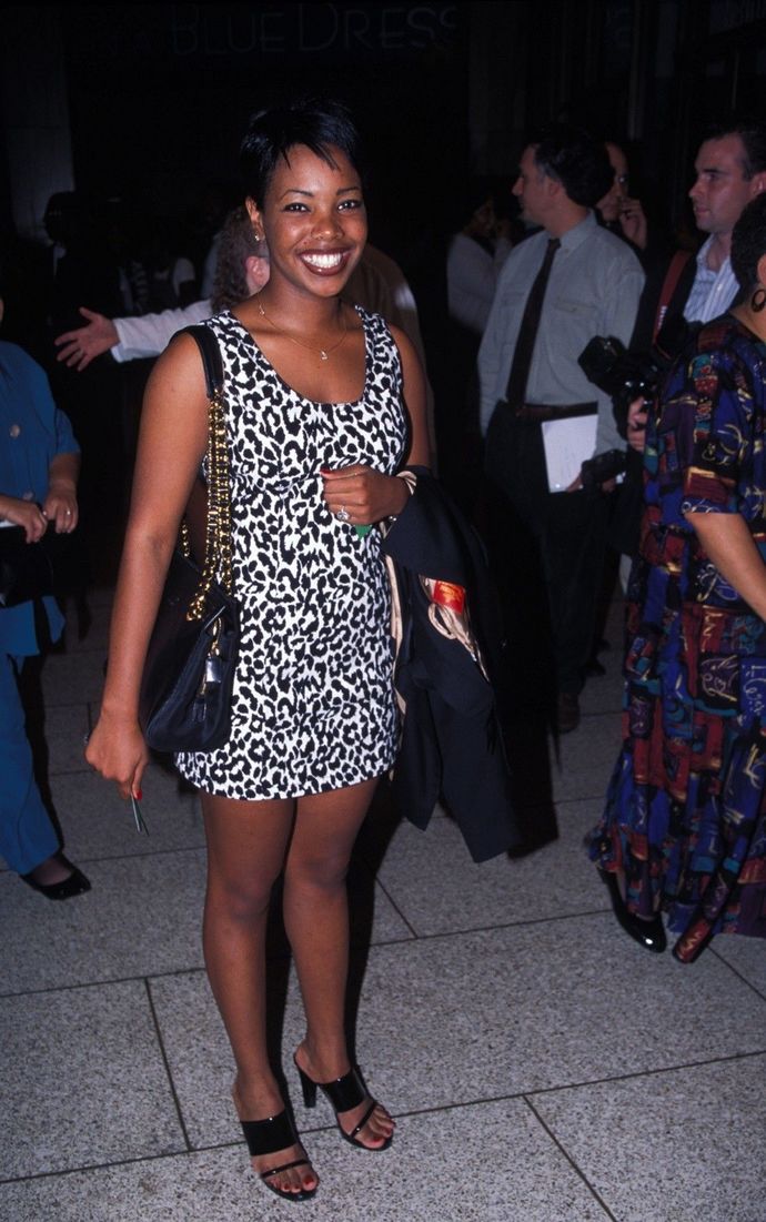 Who did you prefer with Steve on Family Matters: Laura or Myra? If you were Steve, who would you choose?