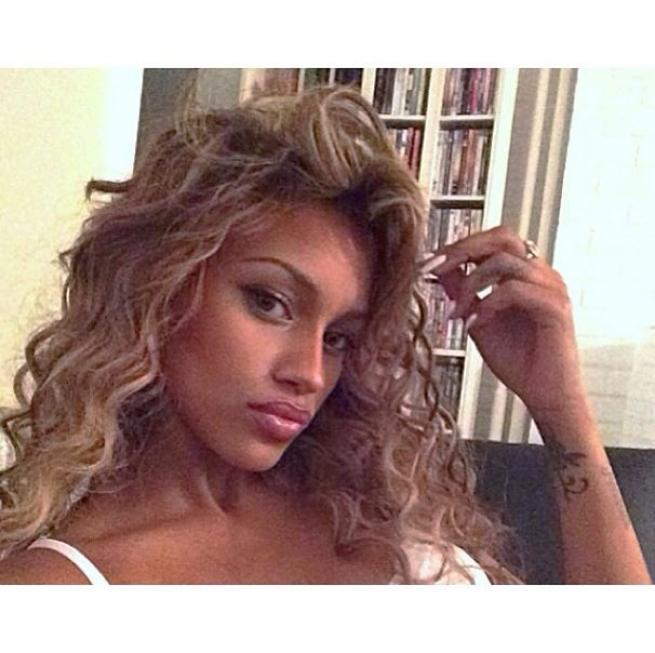 Which hairstyle is better for a (casual) night out look?
