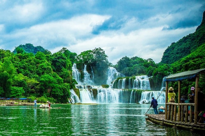Which of these beautiful landscapes do you like more?