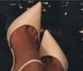 Does anyone else find pointed heels extremely sexy?
