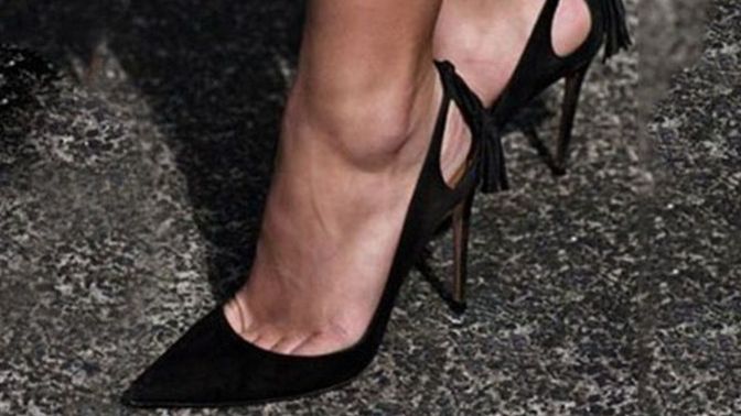 Does anyone else find pointed heels extremely sexy?