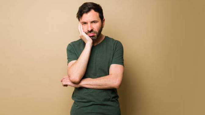 Should a guy try for a relationship if he’s too boring?