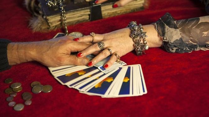 How accurate do you think tarot is in predicting the future?