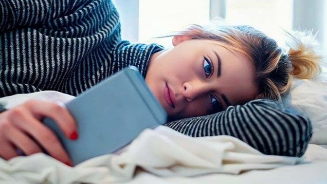 Why does digital information contradict face to face information when it comes to dating?