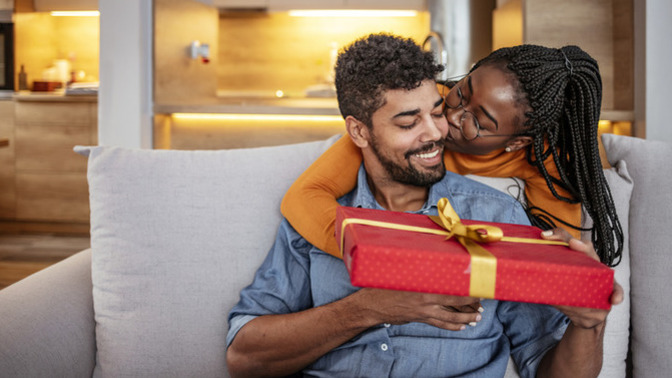 I need ideas: what are some ways to let your man know you love him? 