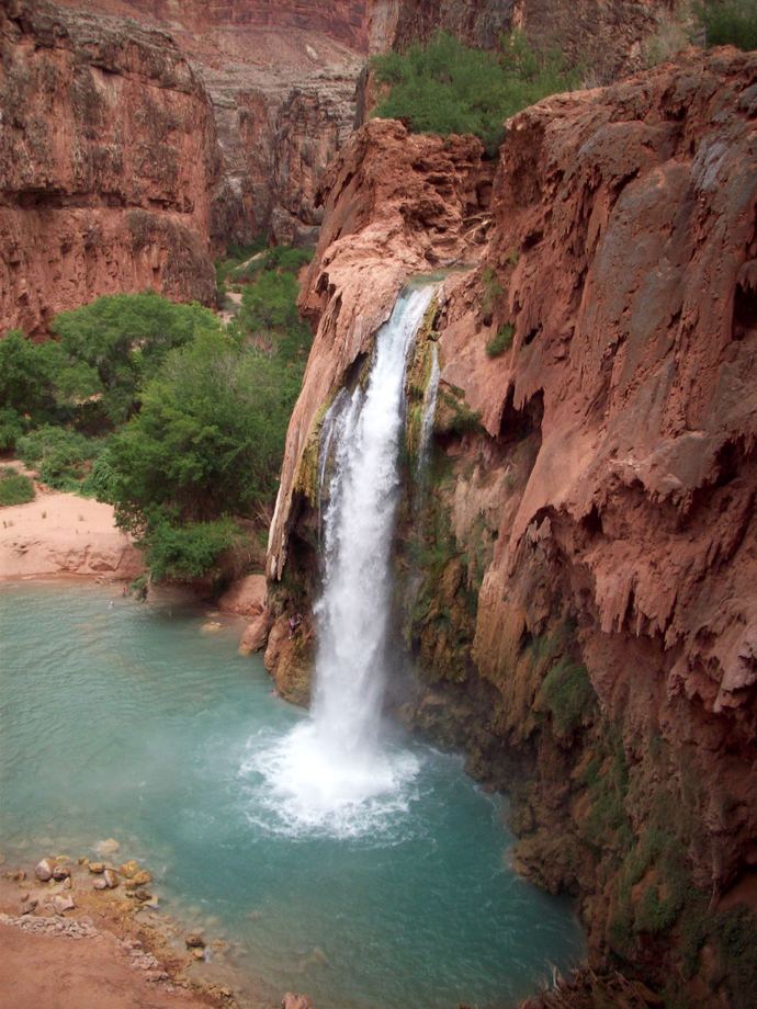 Which natural landscape is more beautiful?