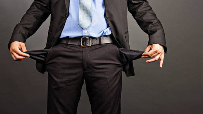 My boyfriend is always broke. Should this be a reason to leave him?