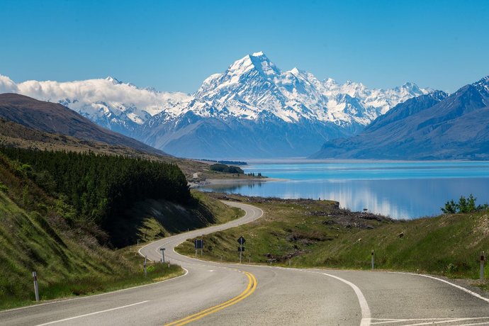 Which landscape is more pretty?