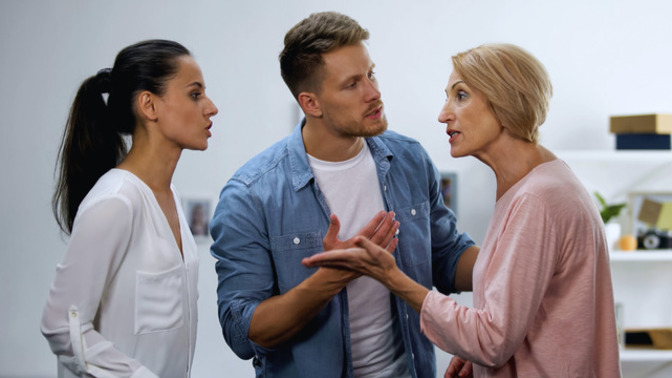 How do toxic family’s affect relationships?