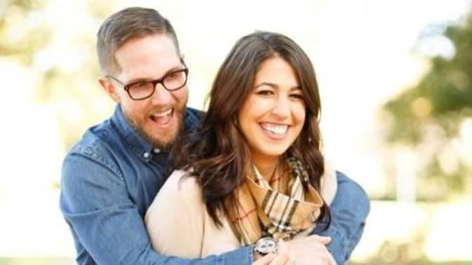 Do introverts and extroverts get along romantically?