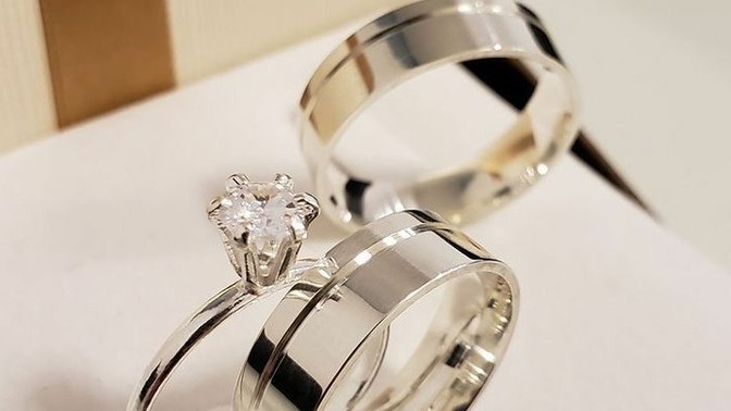 If you were to get married, which would you choose?😃😅😅?