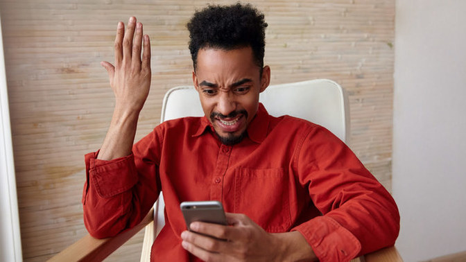 What would you do if you find your girlfriend in an all guys groupchat?