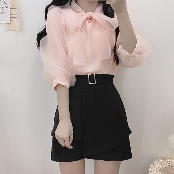 What would you wear on a first date?