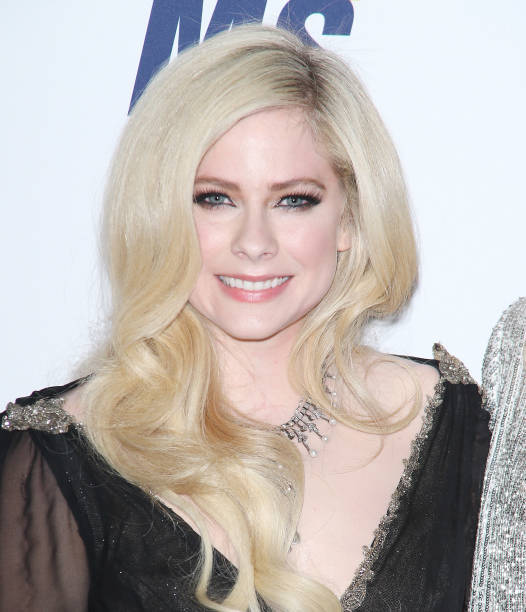 Which of these singers is the prettiest III? - GirlsAskGuys