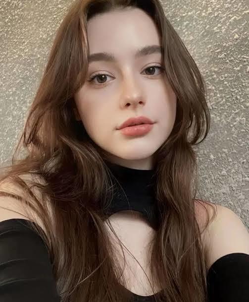 How much eye color matter to you?