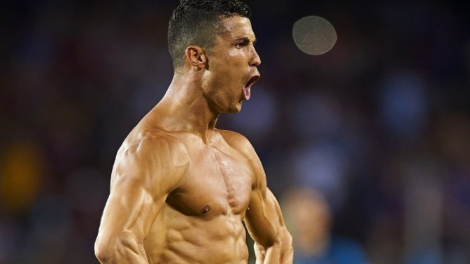 Is the Cristiano Ronaldo body the ideal body for a man to have?