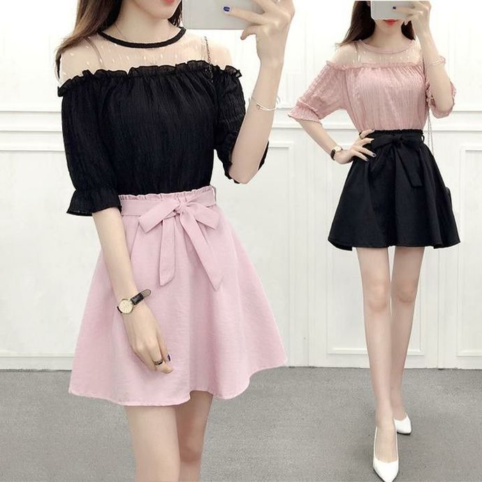 What to wear on an art exhibition?