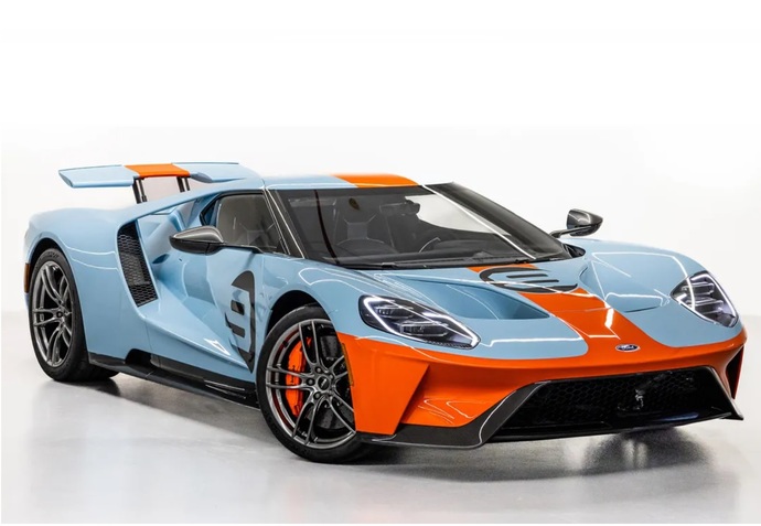 Ford VS Ferrari, which one is your favorite?