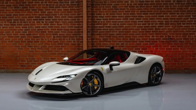 Ford VS Ferrari, which one is your favorite?