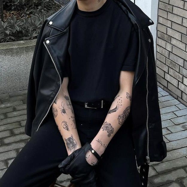 Most attractive outfits on men?