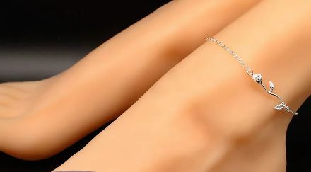 Girls, on which leg do you prefer to wear your anklet? Right or left? And why? Guys are also welcomed to tell their opinion?