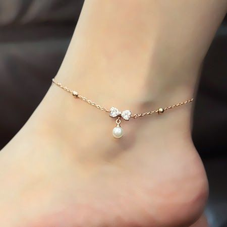 Girls, on which leg do you prefer to wear your anklet? Right or left? And why? Guys are also welcomed to tell their opinion?