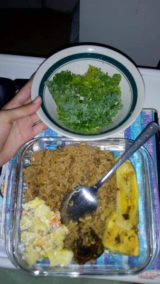 I usually eat my lunch for breakfast, which is ofyeh rice or noodles and peas. Little meat, sometimes cole slaw or potatoe salad.