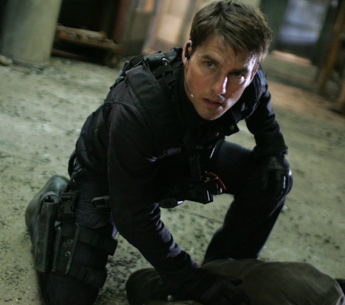 Who do you think would win in a one on one fight, James Bond or Ethan Hunt?