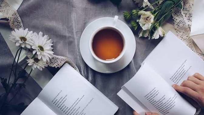 What are your thoughts on Poetry? Do you like or dislike it? Do you prefer to read it or write it or both?