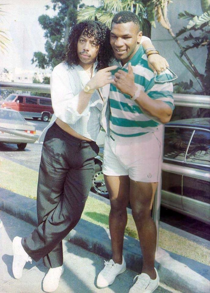 Which celebrity with Mike Tyson the best picture or legendary taken back in the day?