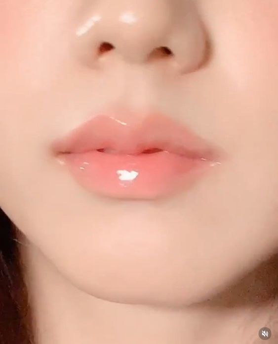 Lip Gloss vs. Lipstick... which is your preference?